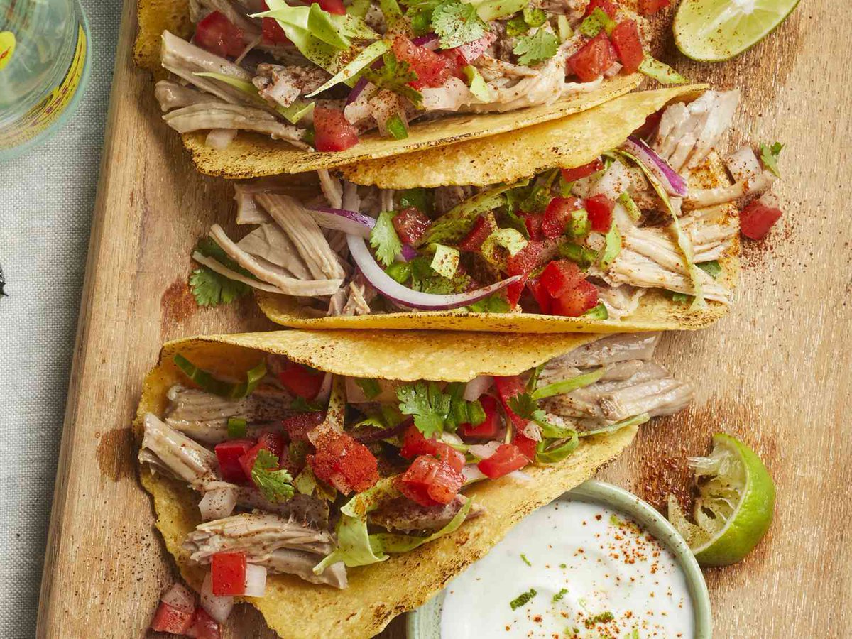 basiq372101's tweet photo. [Craving something flavorful Try our hand-rolled Mexican pork tamales—soft corn dough, savory filling, wrapped in corn husks. A bite of sunshine in every bite!]， https://t.co/Q9PkanXdlK