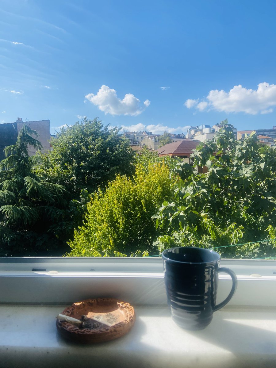 dyrrb21's tweet photo. Sersiba ye do newe
-
☀️🌿🎶🌹☕️🍃 https://t.co/0oANHf3qW4