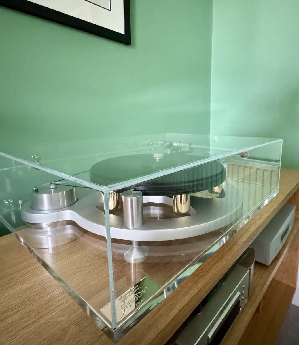 AudioVenue's tweet photo. Probably the last ever original Gyrodec, installed and setup last week

#michell #michellgyrodec #gyrodec #turntable #hifi https://t.co/sWVREb8SQz