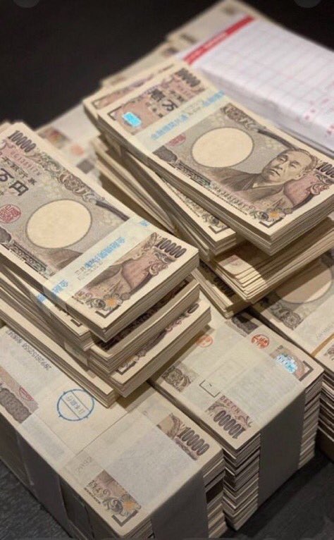 Stellaedcg's tweet photo. もし今日、300万円が突然あなたの口座に入ったら…💴

生活は楽になると思いますか？

① はい、かなり楽になる
② いいえ、あまり変わらない https://t.co/Lumyep8QHh