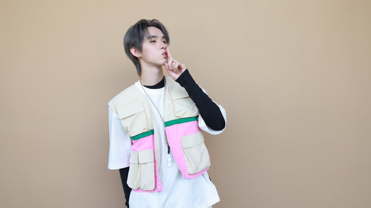 hongshihoshi03's tweet photo. วันนี้คับ 
6 โมงเย็นคับ 
รายการ Garnier วิทย์ตี้ Academy EP.3 คับ
ขำแผลปริคับ
สู้เต็มที่คับ
เอาเงินรางวัลไปทำแผลคับ
มาให้กำลังใจกันหน่อยนะคับ วัยรุ่น! 🤘🏻🤩🤍

#Garnierวิทย์ตี้AcademyFieldTripEP3
#GarnierThailand
#Skincare https://t.co/wUg67Kmo2D