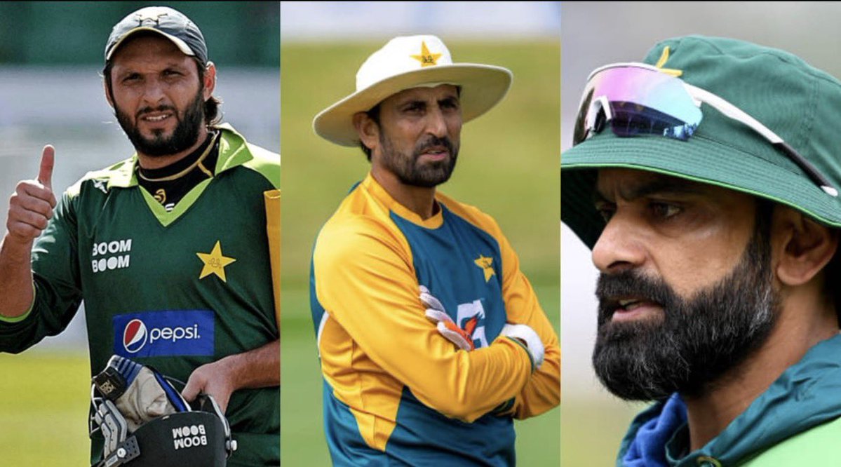 ArxySays's tweet photo. 🚨 PCB OPERATION INCOMING 🚨

- PCB is planning a major shake-up, with several old faces expected to be removed from the system.

Sources: Shahid Afridi, Mohammad Hafeez, and Younis Khan are being considered for key roles.

Shahid Afridi - Chief Selector
Muhammad Hafeez - Advisor
Younis Khan - Test Head Coach

- Sources say all three have made their conditions clear: "If we come, we work within the system."

*Big changes loading at the PCB. 👀*