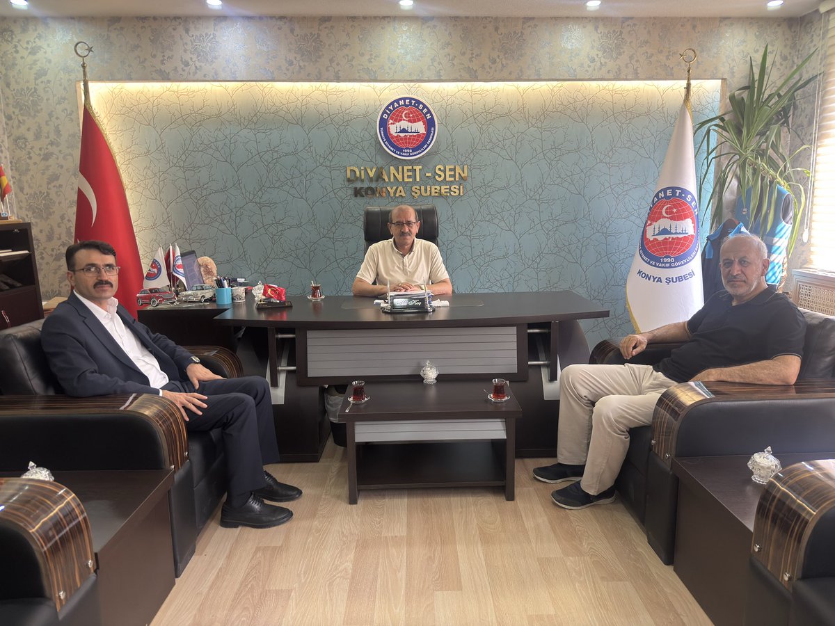 AKY363's tweet photo. Karaman İl Müftüsü Sn. Muharrem Biçer ile Bozkır İlçe Müftüsü Sn. Hakan Aksan hocalarımızı bugün sendikamızda misafir ettik.
Nazik ziyaretleri için değerli müftülerimize teşekkür ederiz. https://t.co/zPKGLRy0Ua