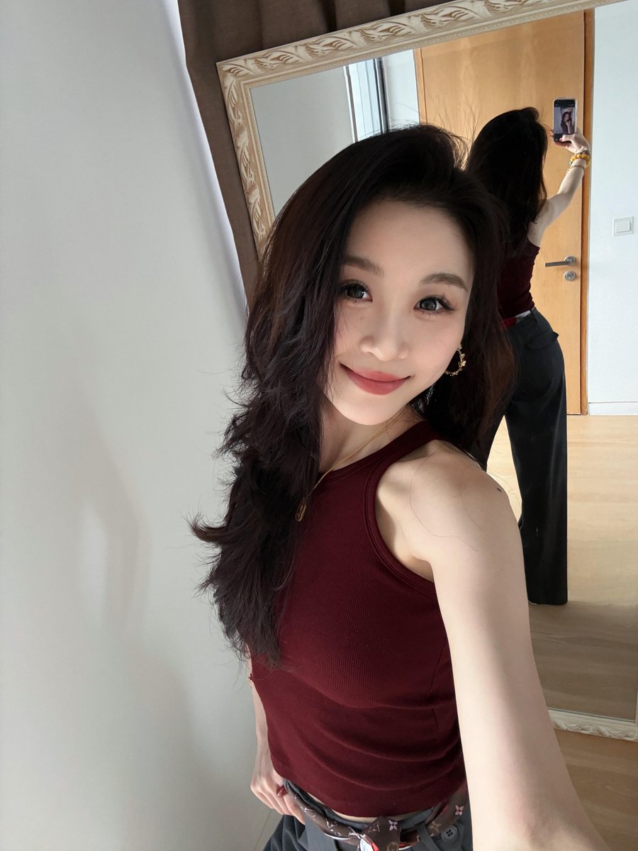 NoVoteToTMC's tweet photo. 有没有温柔的一面。这样的你，会主动认识我吗？ https://t.co/NLHTAyQIyr