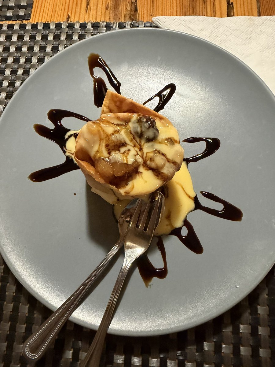 rrwwm's tweet photo. #SeptemberWeerdan #eten wie houdt er niet van? https://t.co/bZoTOqglZA