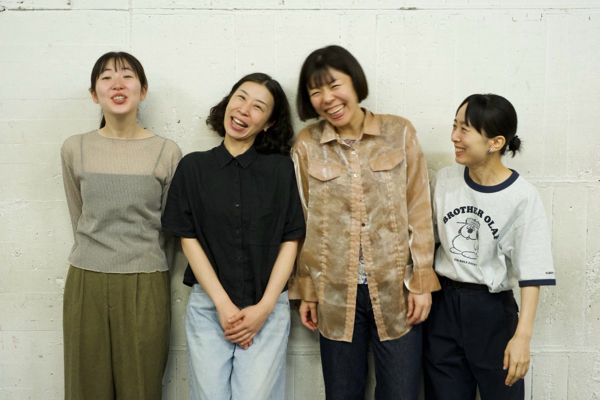 misotomoko's tweet photo. おかげさまでteam Bも幕を閉じました！
お客様、関わってくれた全ての皆様、本当にありがとうございました！

登ってみては谷に落ちたり。
ファイト一発！力を合わせてグイッと登ったり。
でも、どんな時でも笑って、抱きしめてのみんなが大好き！
また劇場でお会いしましょう！

#アヴェニール楽屋 https://t.co/GNYAzx3JIj