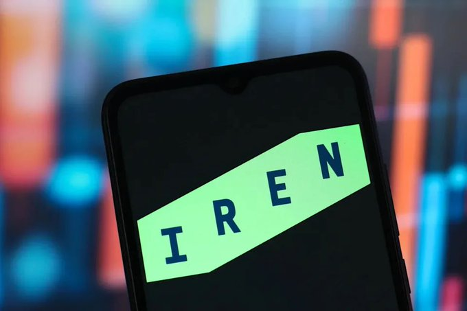 4balaos's tweet photo. الاختيار الثاني في محفظة سبيشل الاستثمارية كان من نصيب 
$IREN
 📊

امتلكت سهم 
$IREN
 عند 42.20$
وحالياً حول 43.50$ (+3.1% تقريباً).
بالنسبة لي، أتعامل مع السهم كاستثمار قصير المدى، ومتى ما تحقق المكسب اللي يناسبني ممكن أخرج منه.
أبرز ما أراقبه:
• توسع قوي في AI Cloud 🤖
• عقود https://t.co/QsXxowv1zo