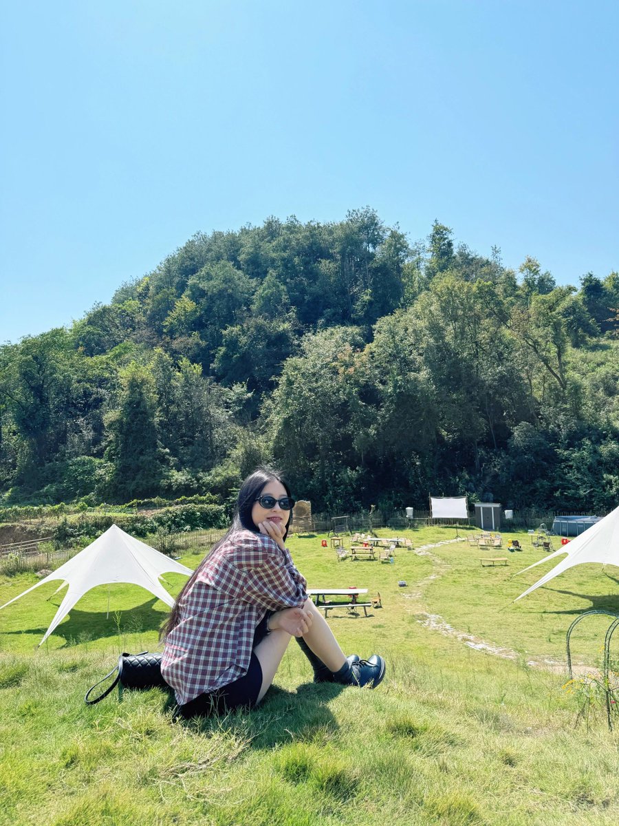 DrogbaBassgan's tweet photo. 这里真的可以约吗？中年打工人报道，已婚妇女只谈爱不谈情 https://t.co/7T0vOb5G4P