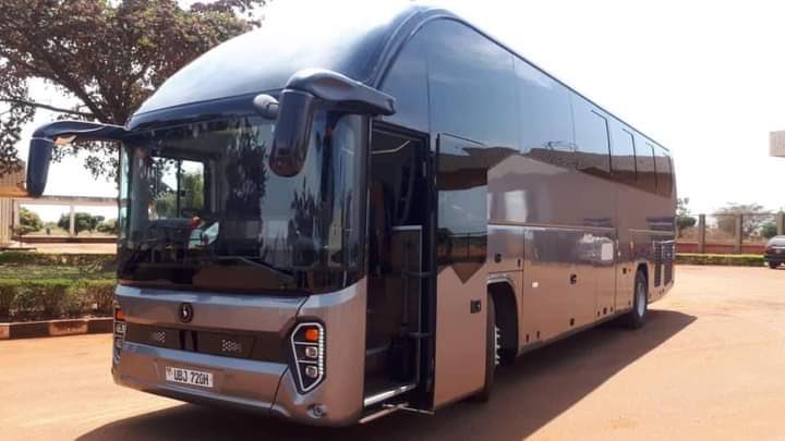 lifeforcer's tweet photo. KIIRA KAYOOLA. 

65 seater electric bus, price   700M, a full charge can hummer 500Km..
.
Someone please buy and put it on Gulu-kampala highway 😆
.
Gulu to kla= 40K
Passengers =65
Earning per trip= 2.6M
Monthly earnings = 78M
Annual earnings = 936M
(Deduct Operatioanl cost)🎤🎤 https://t.co/Uv5jOQVKNl