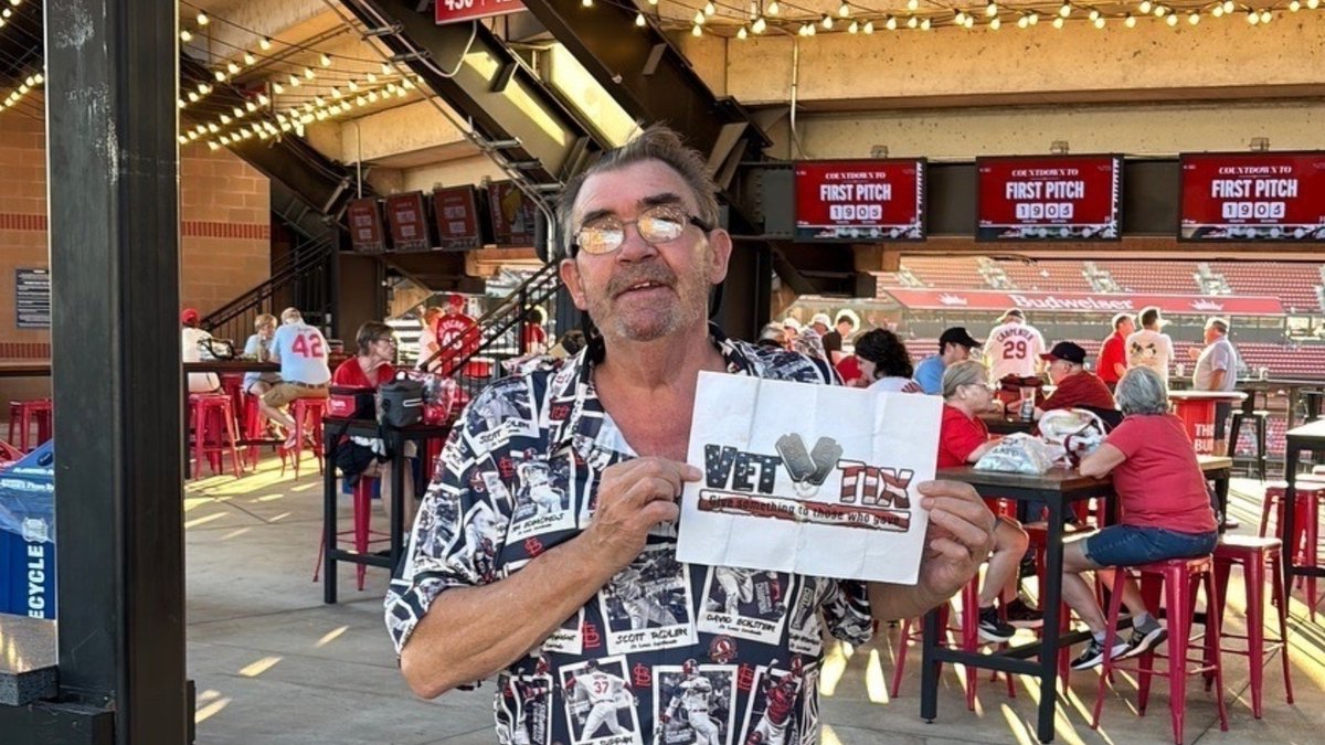 VetTix's tweet photo. St. Louis Cardinals vs San Francisco Giants, donated by @Cardinals

Big thanks to the Cardinals and MLB. Beautiful night and great seats
John, U.S. #Army #Veteran 1984 - 1986 #Memorymaker https://t.co/kdBwSk7q9D