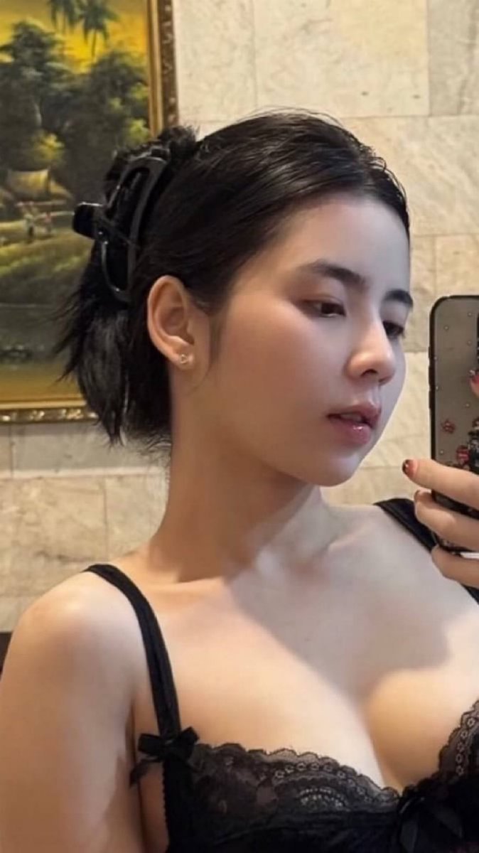 kngann669's tweet photo. tim đi ❤ 2P sau có ảnh nhesee 🌚 https://t.co/38r6fBmhs8