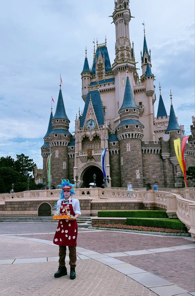 chika27611712's tweet photo. ...ｯｼｬｾｰ...

#Dハロ仮装 #Dハロツイステ　#Dハロtwst https://t.co/hvGB2NbDmc