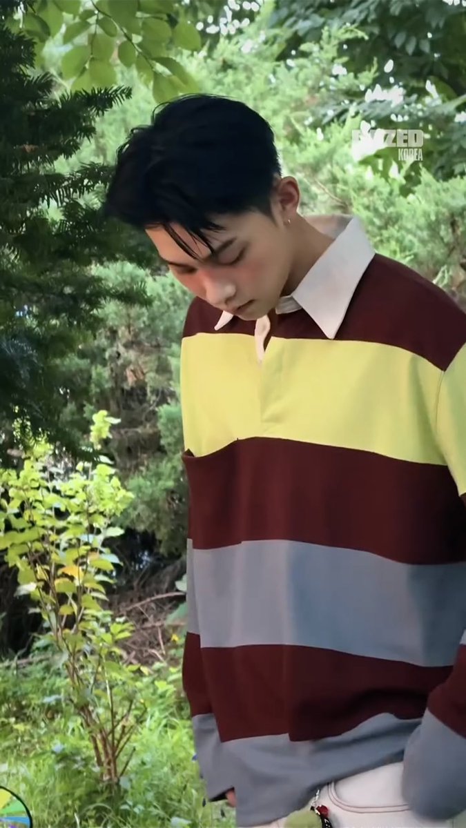 terjemahinRYUL's tweet photo. Autumn boy 🍂

#률 #RYUL #롱샷 #LNGSHOT https://t.co/RkMpjLv6V9