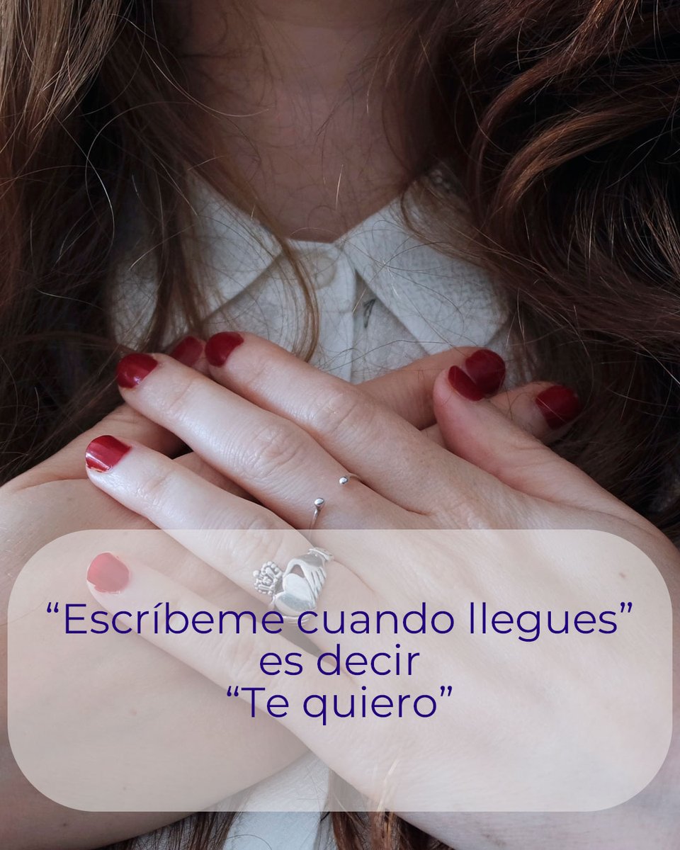 Preventiva_Seg's tweet photo. Gestos que parecen pequeños pero dicen muchísimo: “Te he guardado un poco”. “Yo te acompaño”. “Escríbeme cuando llegues”. “He visto esto y me he acordado de ti”. “¿Necesitas que vaya?”. 💙 No siempre decimos “te quiero” diciendo te quiero. #GestosPreventiva #ExpertosEnVivir https://t.co/SU3i7XcpXZ