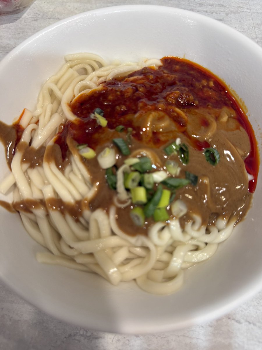 yumenosandayo's tweet photo. 台北で食べた麺と牡蠣オムレツががうますぎて早くまた食べたいねんけど、、日本で似た感じのないんかね、、、
忘れられない味🥰 https://t.co/khQP2CwH06