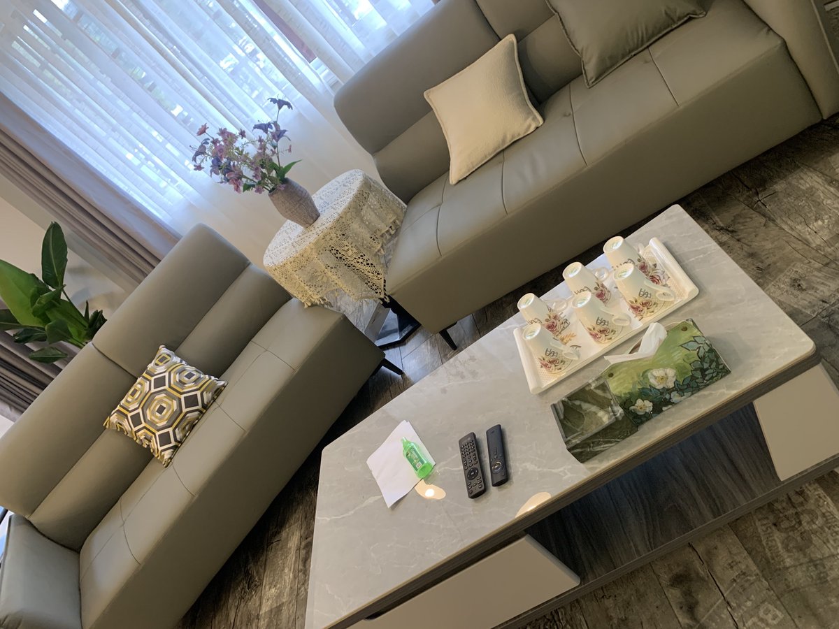MalissaTimmz's tweet photo. Just knocked out the morning dishes and now the couch’s fresh—small wins make the whole day better! https://t.co/vcv8TXvbl7