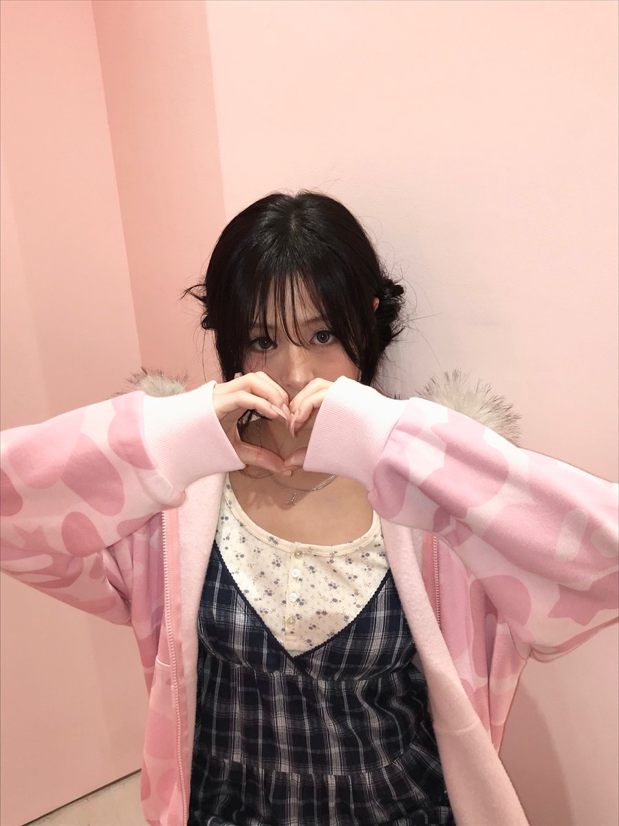 ahyeoniie's tweet photo. 🩷💐

#AHYEON #아현 #郑雅贤 #アヒョン
#BABYMONSTER #베이비몬스타 https://t.co/4t3FHf5QyN
