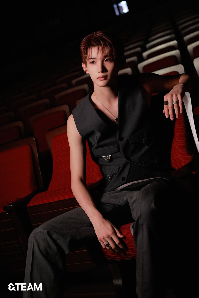 andTEAMofficial's tweet photo. 'Mark on Me' MV Shoot Behind Photo

#andTEAM #앤팀 #JO #조
#MarkonMe #andTEAM_MarkonMe https://t.co/gKz818yFfk
