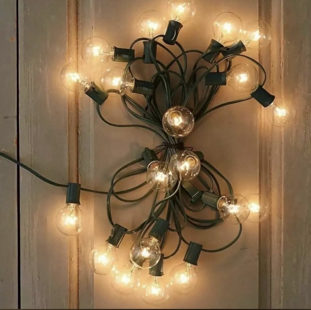 ClasicEquipment's tweet photo. STRING LIGHT
    Electric - ksh 3,500.
   
    Warm white, 25ft, replaceable bulbs.

    CALL/TEXT/WHATSAPP 0721275514.

We are located at Tea room. Accra/dubois road junction. Superior arcade building . 5th floor. Shop no 14. 

#stringlight #stringlightinspo #stringlighting https://t.co/QrJXrdlgIo