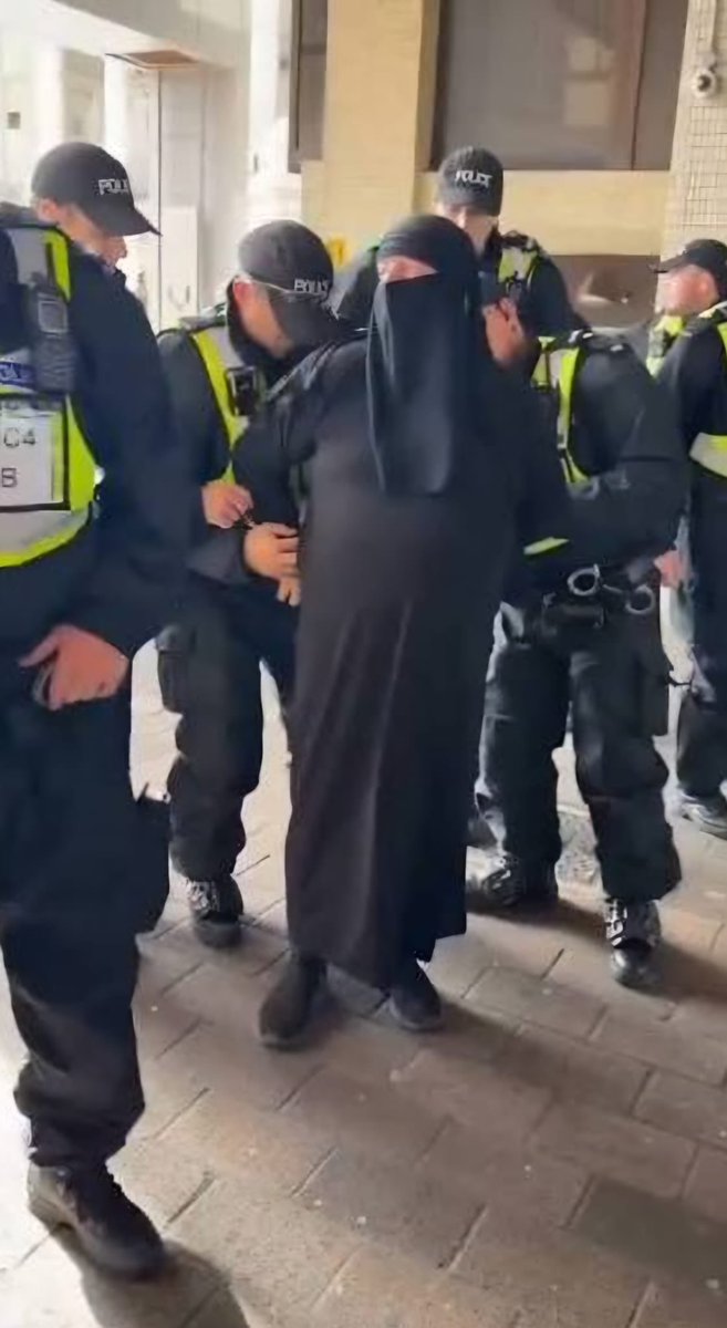 MarkHeath45's tweet photo. We have to accept Muslims walking around with just a letter box opening for their eyes. Could be a woman, but also could be men, they could also have explosives wrapped around them

A English guy wears one and is on remand until Oct 15th

Are you angry enough yet? https://t.co/jr8EyPl8lH