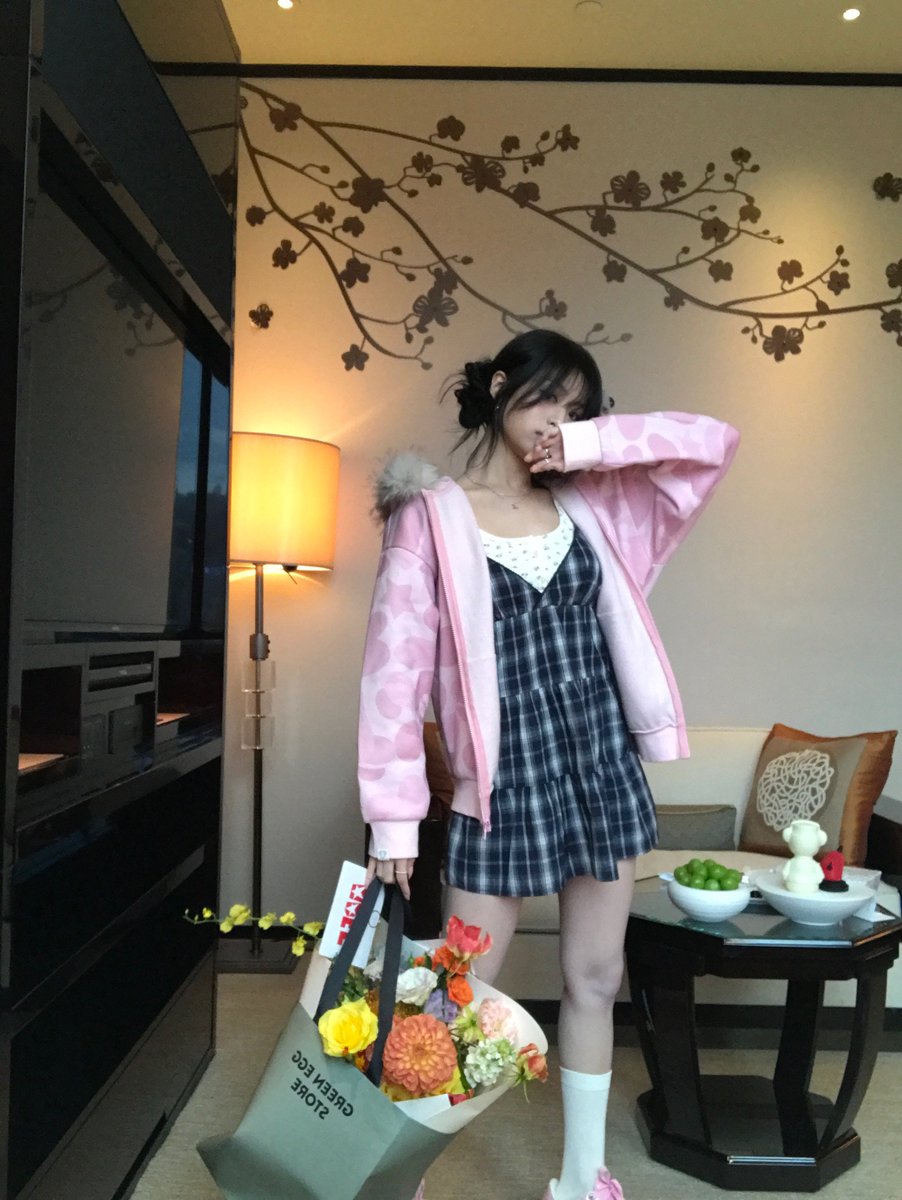 ahyeoniie's tweet photo. its all about pink !

#AHYEON #아현 #郑雅贤 #アヒョン
#BABYMONSTER #베이비몬스타 https://t.co/y1kgbwiSuI