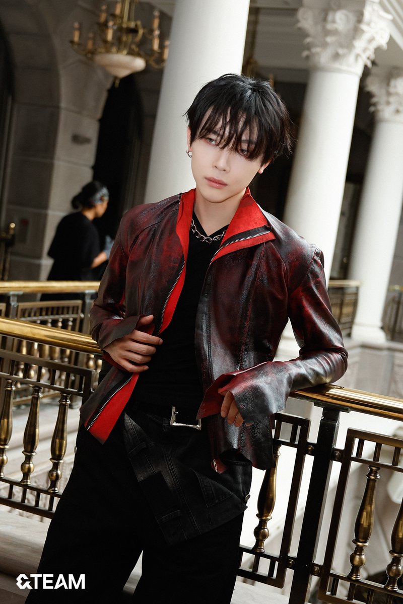 andTEAMofficial's tweet photo. 'Mark on Me' MV Shoot Behind Photo

#andTEAM #앤팀 #NICHOLAS #니콜라스
#MarkonMe #andTEAM_MarkonMe https://t.co/KJJsnfJubE