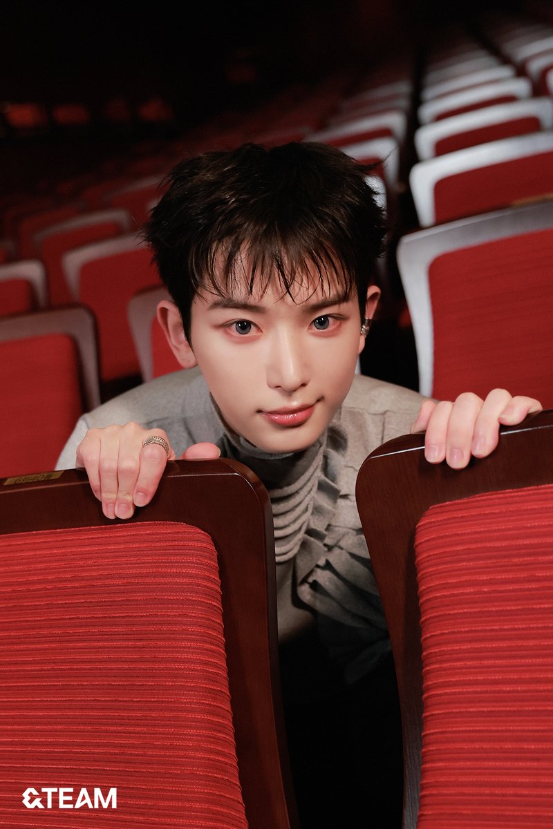 andTEAMofficial's tweet photo. 'Mark on Me' MV Shoot Behind Photo

#andTEAM #앤팀 #HARUA #하루아
#MarkonMe #andTEAM_MarkonMe https://t.co/ILYajb1tOd