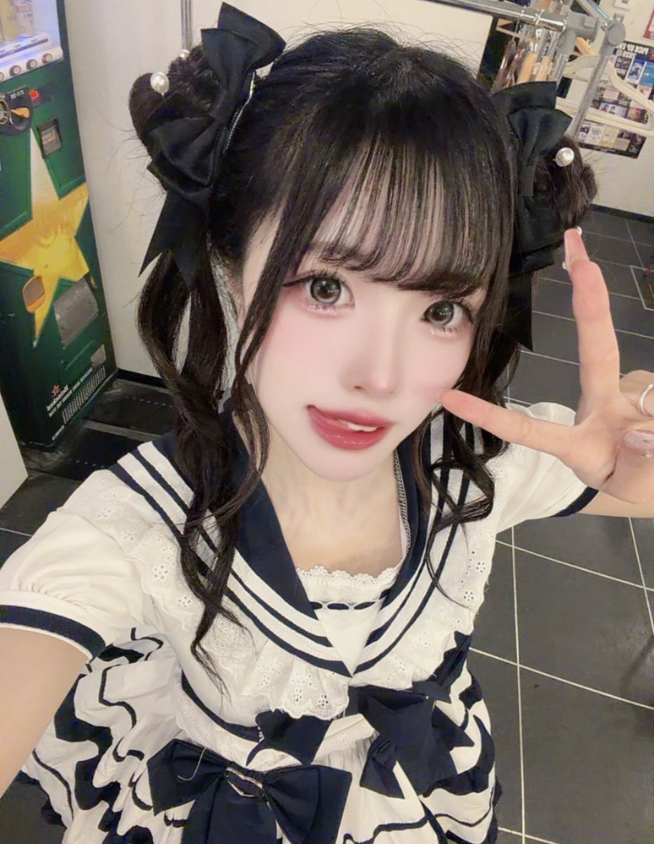 Alice_Aiwd's tweet photo. 新曲SUKINEXTどうでしたか？？？一瞬の向こうに続きSUKINEXTも振付しましたჱ̒՞ ̳ᴗ ̫ ᴗ ̳՞꒱SUKINEXTポーズ可愛いからみんな使ってね(?)そして撮可動画送ってくれると誠に嬉しい限りです（՞>⩊<՞）次回は遂に研究生ラストステージなんか凄く難しい曲をやる予定なのでとってもとっても頑張ります🔥ぜひお待ちしております〜🎀