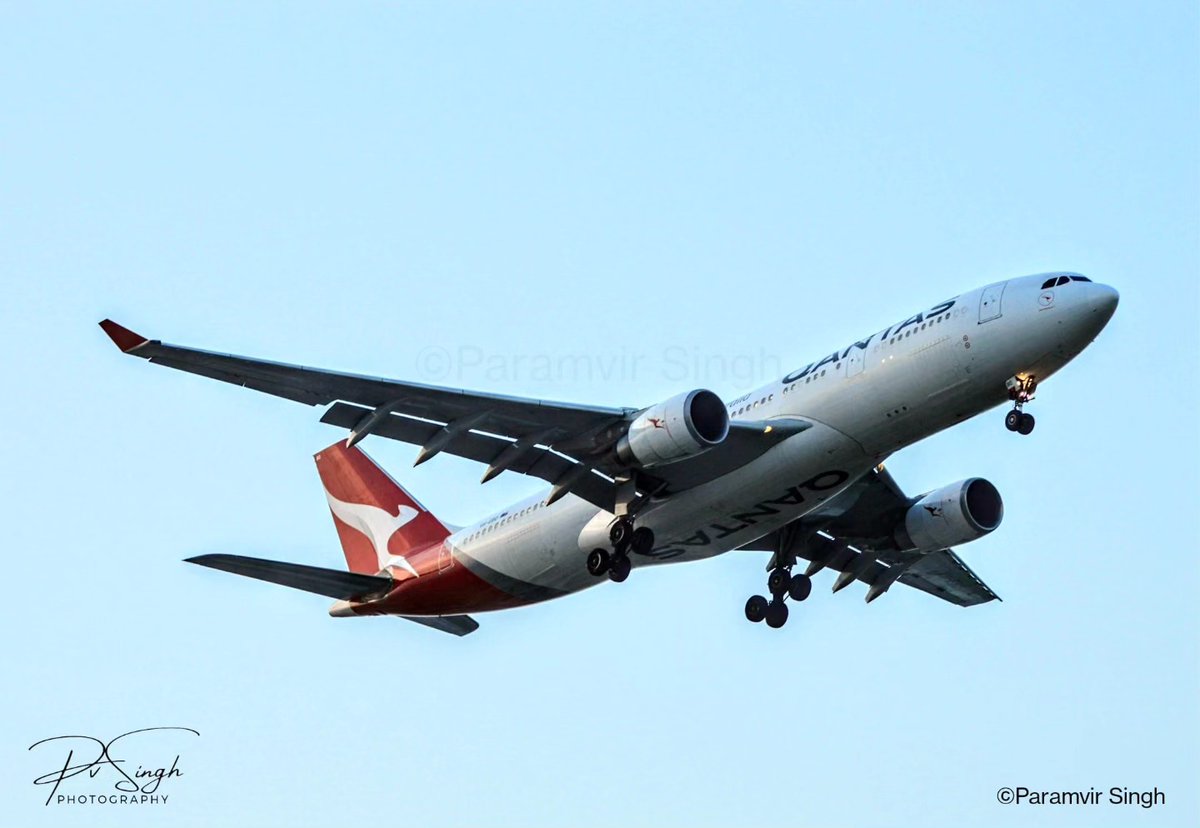 DeboraOpda8n's tweet photo. Butter machine”: The Spirit of Australia, Qantas’s Airbus A330, flying from Sydney to Delhi, arriving at Delhi Airport. https://t.co/812Aud5zsw
