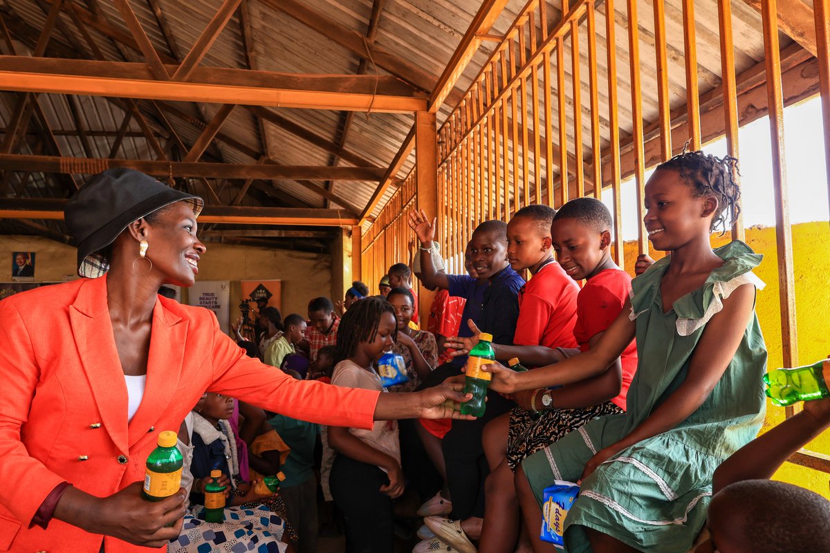 EvervessMaltUg's tweet photo. The smiles say it all. Evervess Malt joined the Miss Uganda family to share refreshing moments with the young girls of Namuwongo.

#MakeEveryMomentGolden #MissUganda2026 https://t.co/9o227f2P72