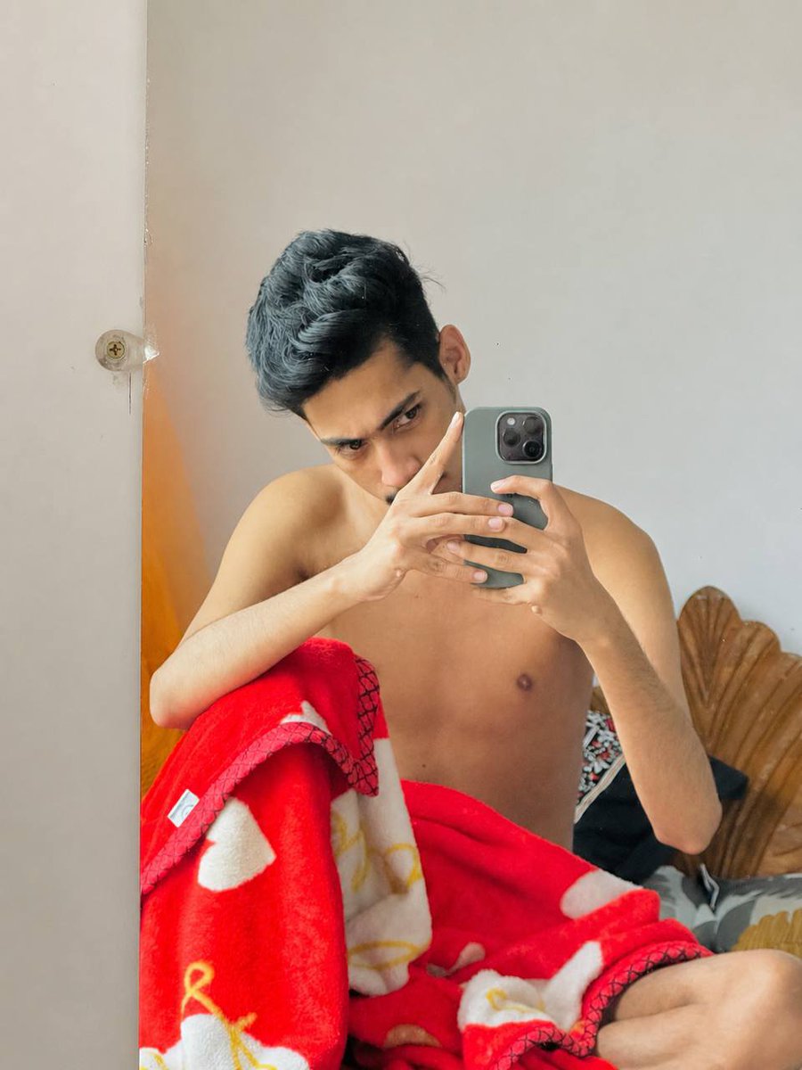Rownak0's tweet photo. সকল সকাল ধন খাড়াইয়া থাকার ব্যাপারটা 🥵😛
Comment করো কার কার এইটা হয় https://t.co/y9VPlk7leK