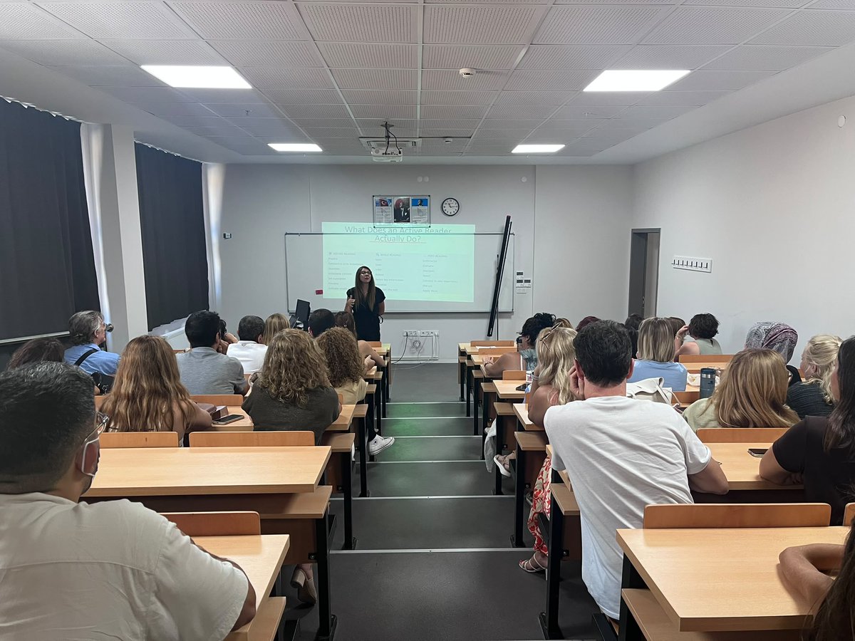 McbuYdyo's tweet photo. Yabancı Diller Yüksekokulu olarak, yeni akademik yılın ilk hizmet içi eğitimini gerçekleştirdik. From Passive to Active: Making Reading Interactive sunumuyla okuma becerilerini daha etkileşimli hâle getirecek etkinlikleri bizlerle paylaşan Duygu Özler'e teşekkür ederiz. https://t.co/AhEnFi8iPz