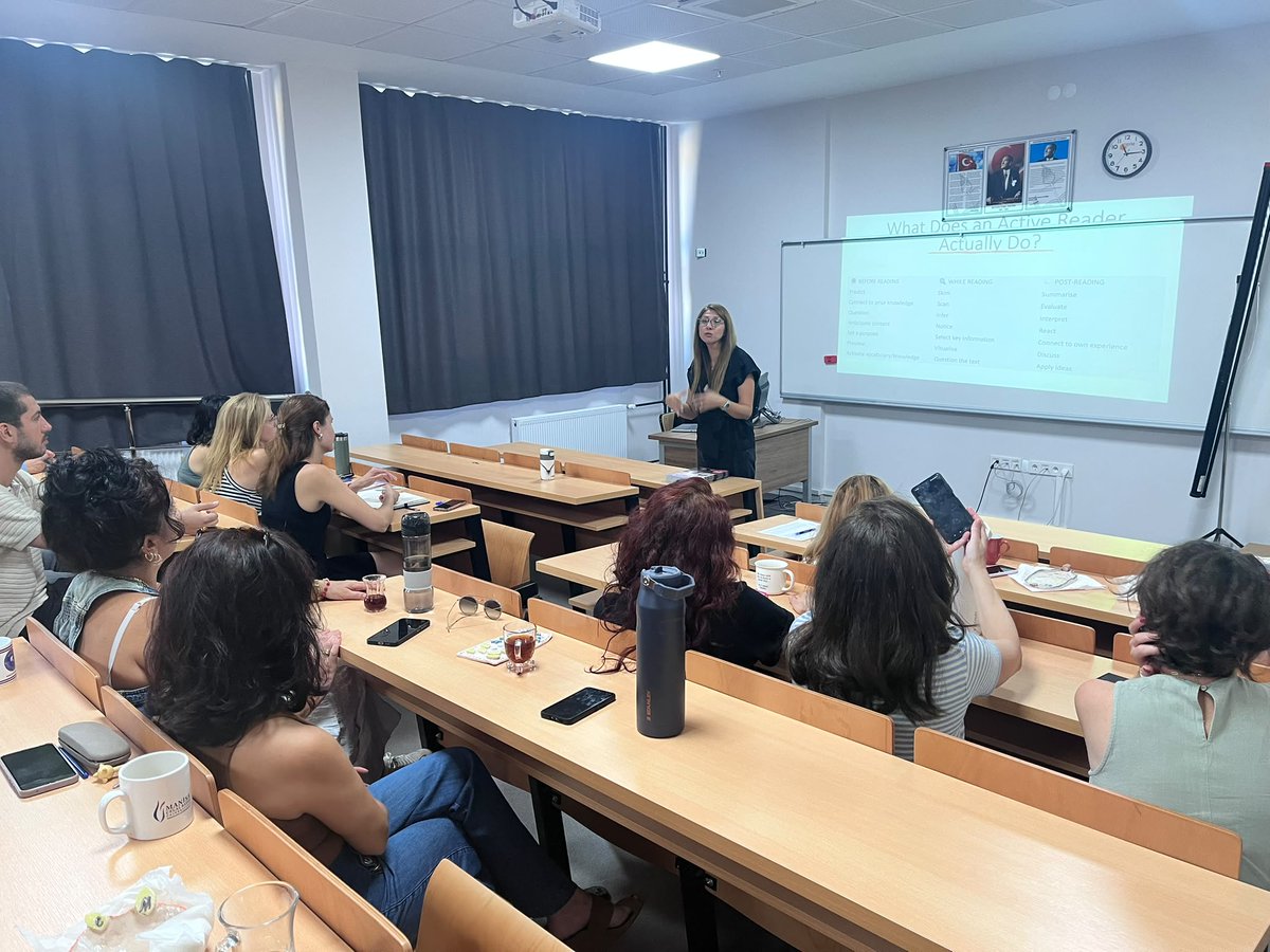 McbuYdyo's tweet photo. Yabancı Diller Yüksekokulu olarak, yeni akademik yılın ilk hizmet içi eğitimini gerçekleştirdik. From Passive to Active: Making Reading Interactive sunumuyla okuma becerilerini daha etkileşimli hâle getirecek etkinlikleri bizlerle paylaşan Duygu Özler'e teşekkür ederiz. https://t.co/AhEnFi8iPz