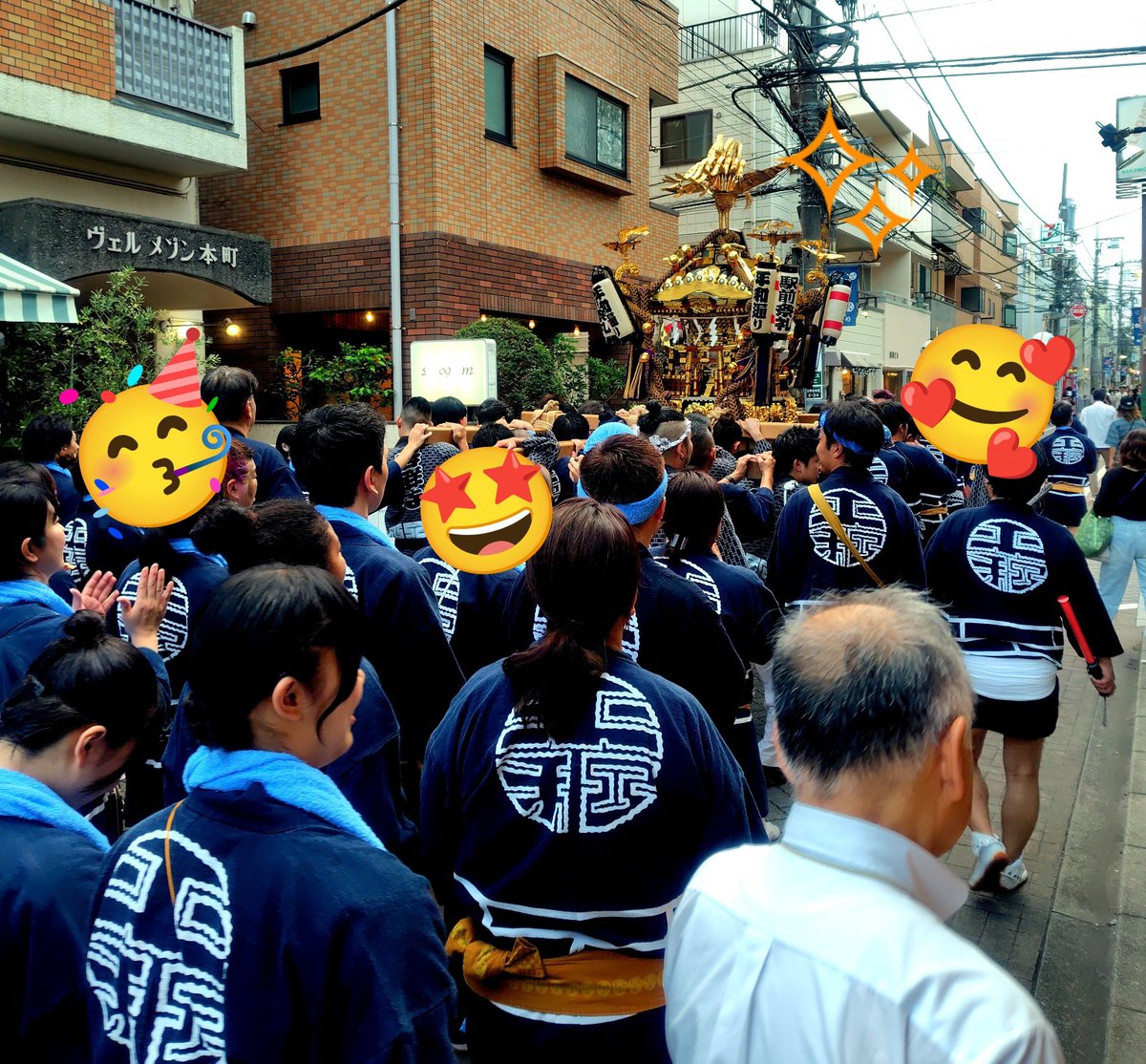 m_syutoo's tweet photo. 先日のワンビル稽古の日は近くでお祭りが開かれてました⛩️✨(晴れて良かったね！！)
演技が良さそうなので、台本が早く上がりますように…と願掛けしておきました笑🙏🏼🙏🏼🙏🏼 https://t.co/sOyXHcw8p7
