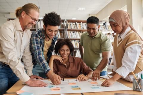 eal_teaching's tweet photo. What about the parents?
When an EAL learner joins a new school, their parents may be navigating a new language, school system and community too.
Could school-based ESOL classes help bridge the gap?
👉 https://t.co/ax2GL3shT4
#EAL #ESOL #ParentEngagement https://t.co/21I1gXZnSc