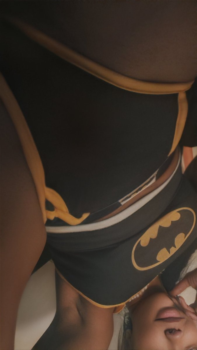 TooooMuchAtOnce's tweet photo. I have a special surprise for you  😏🦇✨ https://t.co/kC0gkKleru