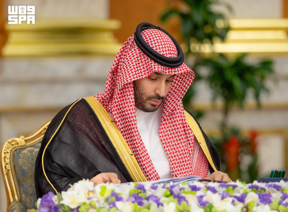alsaud1ksa's tweet photo. سمو #ولي_العهد الأمير #محمد_بن_سلمان‌ 
يرأس جلسة #مجلس_الوزراء في جدة. https://t.co/5GPfX6ienu