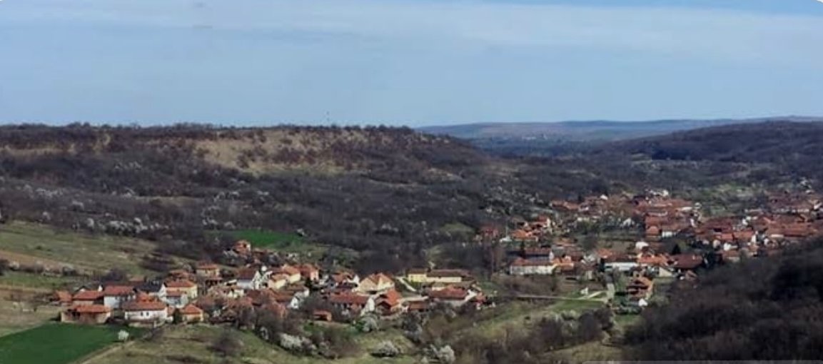 OkoNegotinsko's tweet photo. 🚗 Izmena saobraćaja u centru Negotina
Zbog programa 60. Mokranjčevih dana, delovi ulica oko Gradskog trga privremeno su zatvoreni za saobraćaj tokom dnevnih i večernjih programa.
🅿️ Pojedini parkinzi kod Doma kulture rezervisani su za organizaciju festivala.
#Negotin #Saobraćaj https://t.co/9WCtu0ffxP