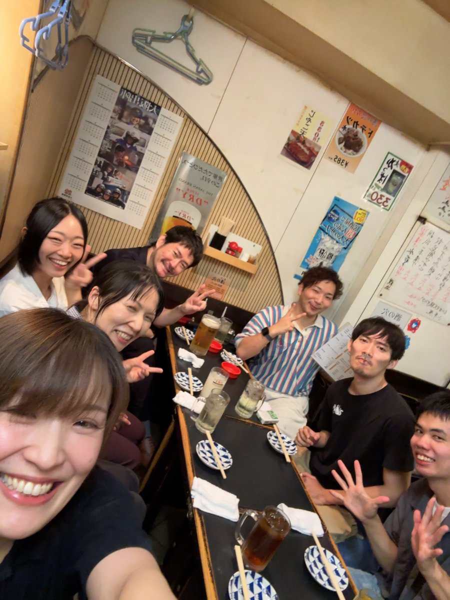 come2_ka's tweet photo. 昨日は劇団員だけで久しぶりに
みんな忙しいから、ちゃんと時間とれてのご飯に全員集まるの超珍しい👀

来年からの話も色々と…！ https://t.co/XbTA12AcPT