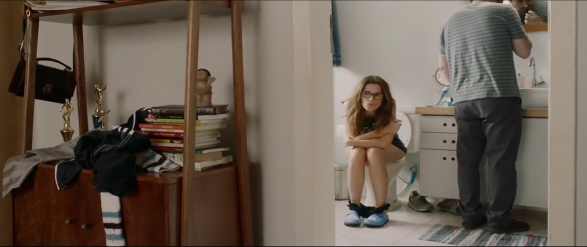peemovielist's tweet photo. New entry: A Boyfriend for My Wife (2016) | Nena (Ingrid Guimarães) is peeing in the bathroom while Chico (Caco Ciocler) is brushing his teeth (4:31). https://t.co/uDcZchJveO #pee #piss #pml #femalepee #girlsontoilet https://t.co/4YY7F4cv0U