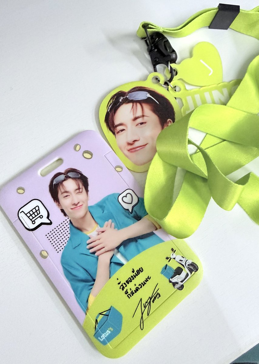 auntietpop's tweet photo. ส่งต่อ เฟรมการ์ดJung+สายห้อยของโลตัส 190฿❣️❣️
นัดรับคอน #PERSES_UNCENSORED ได้ค่ะ หรือขนส่ง+30฿ค่ะ
💜สนใจdmนะคะ💚

#ตลาดนัดperses
#PERSES
#perses_th https://t.co/g7cDnYqmay