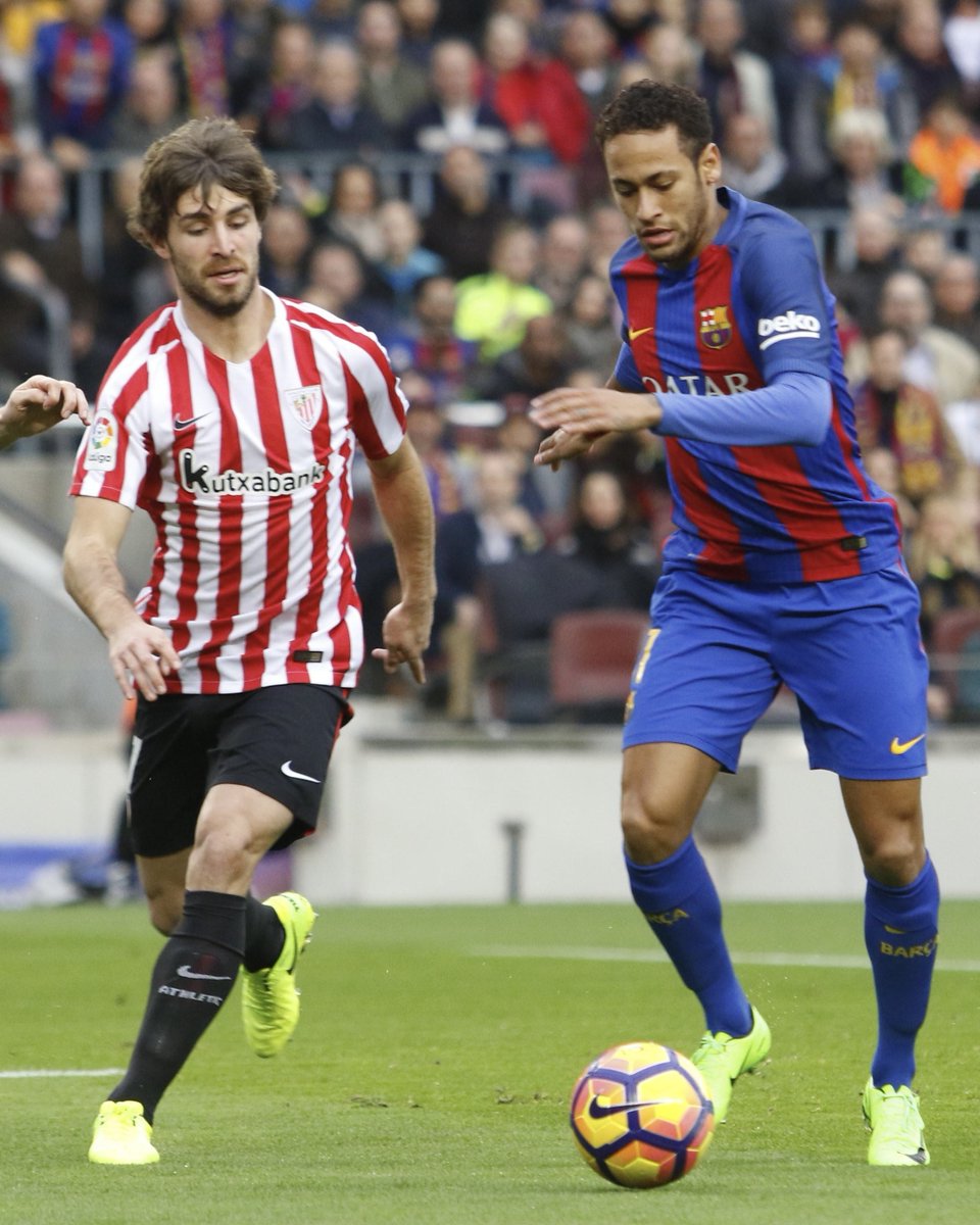AthleticClub's tweet photo. ❤️ Se cumplen 1️⃣0️⃣ años del debut de Yeray con el @AthleticClub

Una década defendiendo los colores zurigorris. Un ejemplo de fortaleza, compromiso y capacidad de superación.

💪 Aurrera, @yerayalvarez4!

#AthleticClub 🦁 https://t.co/E51UMlnpbt