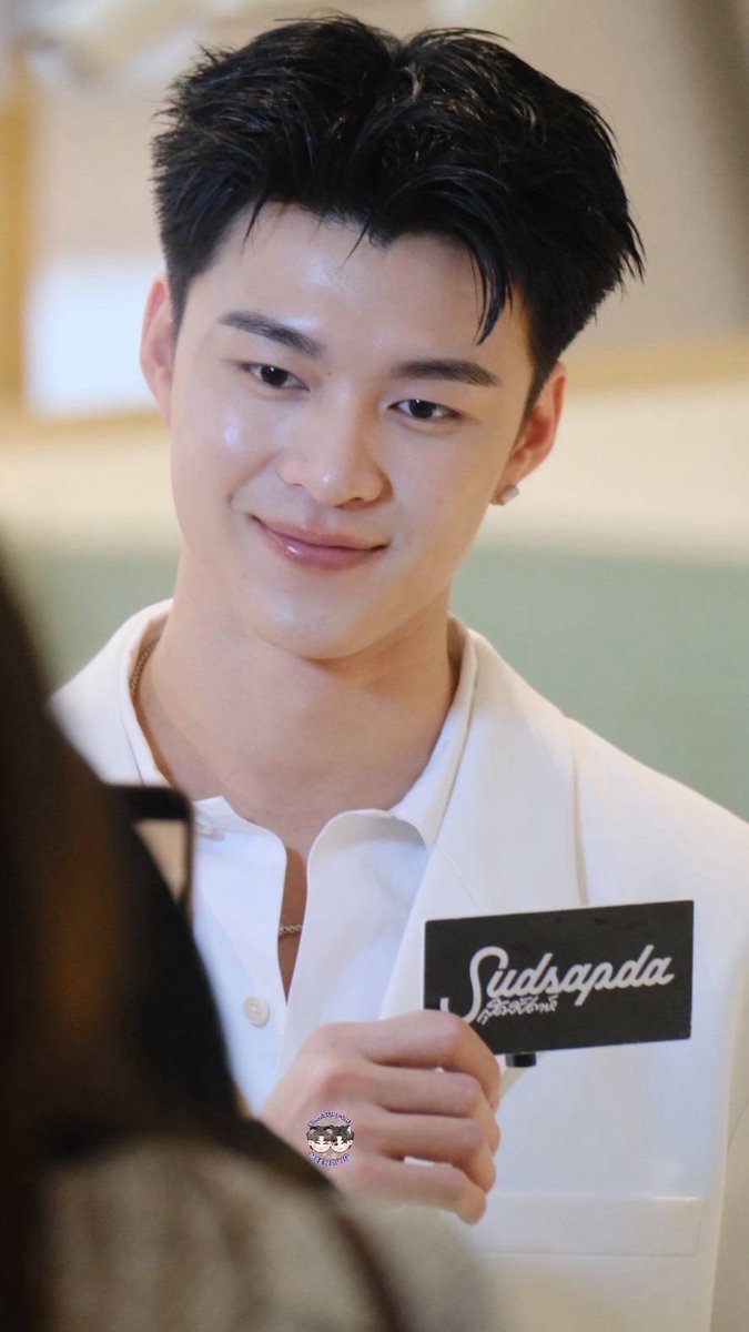 SUPPORTMEENPING's tweet photo. ขอขอบคุณทาง @FOPE_brand  ที่ให้เกียรติเชิญมีน นิชคุณ มาร่วมงาน ‘FOPE POP-UP OPENING EVENT’ ในครั้งนี้ด้วยนะคะ 🙇‍♀️💖

ขอบคุณแฟนคลับทุก ๆ คนที่มาร่วมกันเทรนให้พี่มีนและแฟนคลับหน้างานที่ไปหาพี่มีนในวันนี้ด้วยนะคะ เก่งมาก ๆ  ทั้ง #Area86 และ #Formoon เลยนะคะ 💖🙇‍♀️

FOPE POPUP OPEN x MEEN
#FOPExMEEN 
#scintillagioielli #fope
#Meennicha8