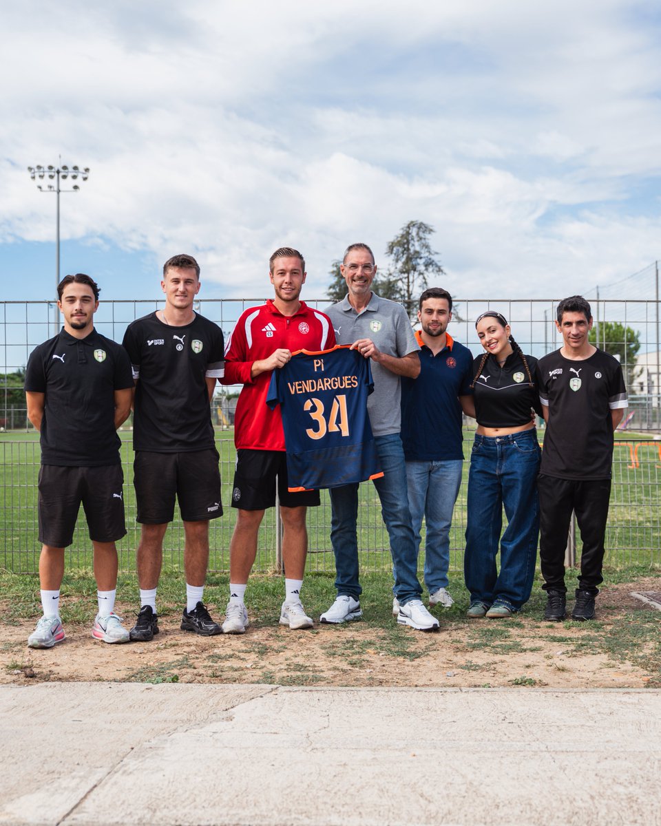 Montpellier__FC's tweet photo. 🤝 Un troisième club rejoint l’aventure !

Le P.I Vendargues - Pôle Féminin devient le troisième club partenaire du “Réseau des clubs amateurs féminins d’Occitanie” !

🫂 Bienvenue au PI Vendargues et merci à l’ensemble du club pour sa confiance ! https://t.co/2W5cf2TKmA