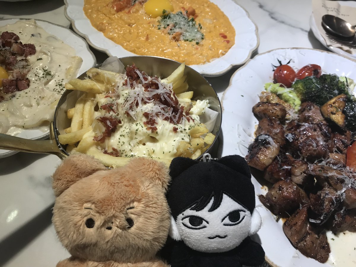 keoo00oo's tweet photo. 밥돼지 🐷🐽 https://t.co/wVHEnVMjOg