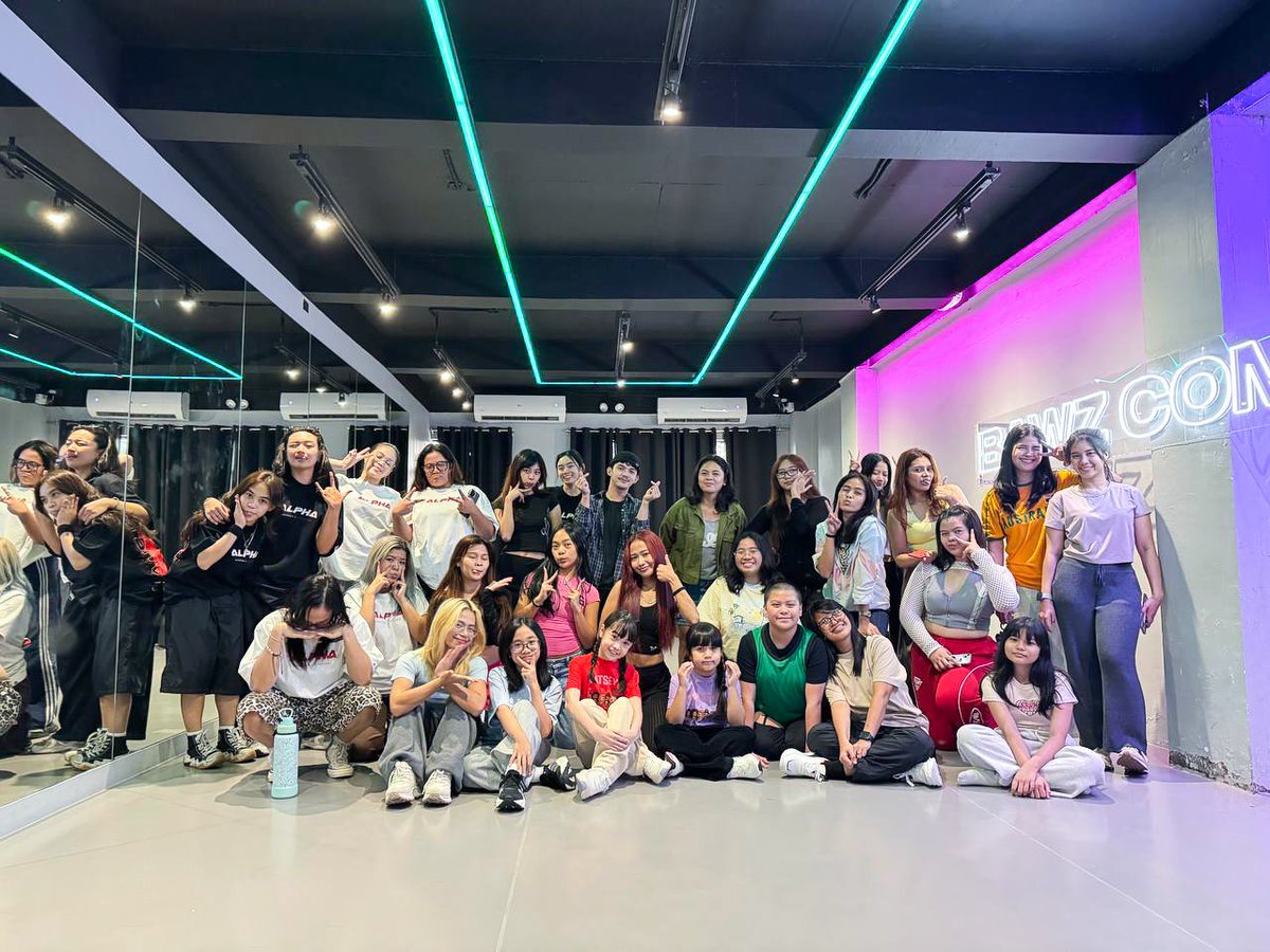 alphaphteam's tweet photo. ๐ฏโโ๏ธ DANCE CLASS WITH ALPHA โข #KATSEYE_HootieFrutti ๐ฏ
Last Sundayโs #kpopdanceclass was a whole kind of fun vibes! ๐๐งก We hope to see you next week as we tackle another girl anthem! ๐
REGISTER NOW TO AVAIL PROMO RATES
๐ https://t.co/5klIDGKXoK
#danceclass #alphaph https://t.co/uwCn2ThmKJ