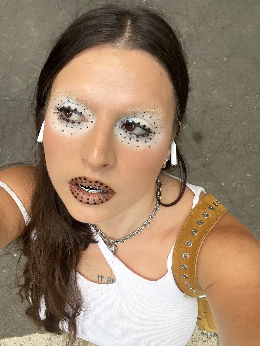 GaranceMurru's tweet photo. polka dot psychosis https://t.co/OghuLP1Nyl