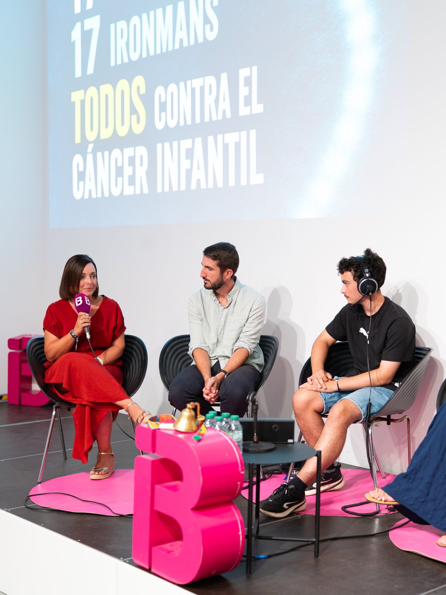 IB3's tweet photo. 🔔 Estrenam #LaCampanaIB3, un videopòdcast protagonitzat per quatre joves que han sobreviscut al càncer infantil.

💬 Vuit capítols per parlar, amb honestedat i sense filtres, de les seqüeles, els reptes i la vida després de la malaltia.

📲 A partir del 17 de setembre a l'espai web d'IB3 Ràdio, Spotify i xarxes.

➡️ https://t.co/GMenSJ30RM