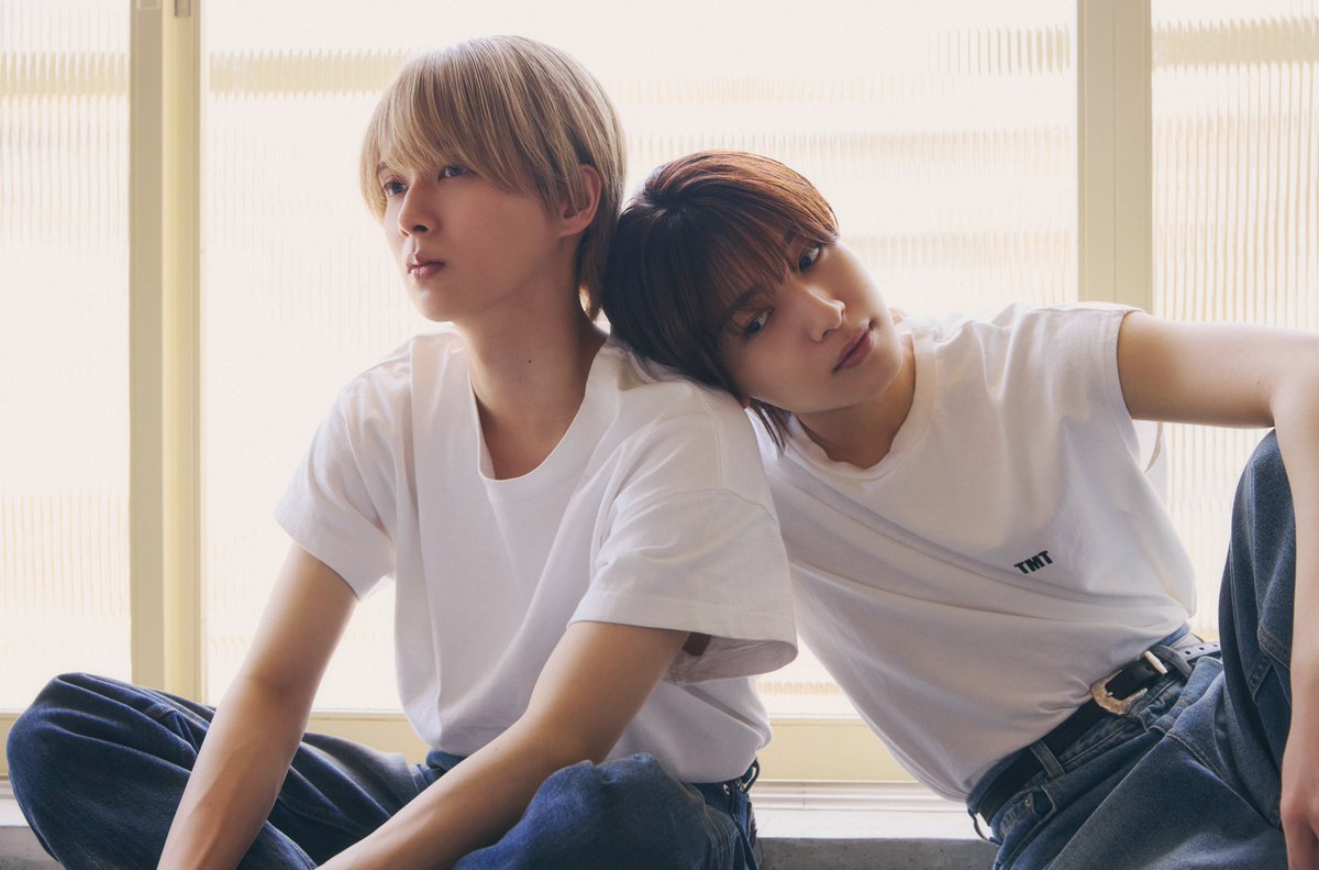 OVoice38571's tweet photo. #音楽と人 増刊
【ON VOICE Vol.5】
#KEYTOLIT
#井上瑞稀 #中村嶺亜

＼中面カットを先行公開📚✨／

一見正反対だが、確かな信頼の形を持つ同期入所の井上×中村。17年をかけて同じ場所に辿り着いた、デビュー発表直前の2人の言葉。

詳細はこちら 
https://t.co/C1FyYFTqKI

#ONVOICE
@jr_official_X https://t.co/rrUmStrX7E