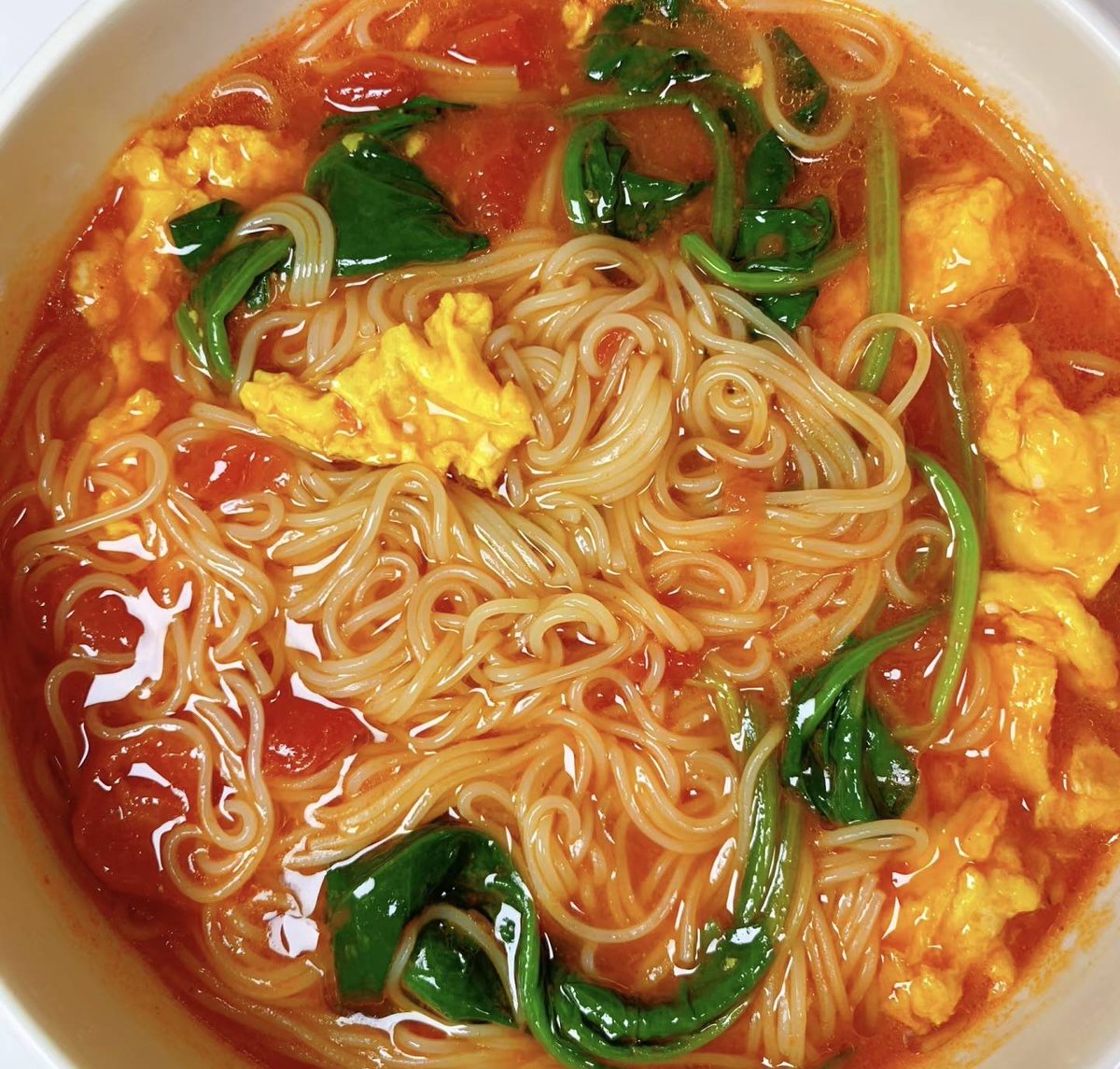 MarielCohewj's tweet photo. [Just finished a warm homemade tomato egg noodle bowl—comfort in every slurp, perfect for a lazy weekday evening!] https://t.co/dwB3H41FDO